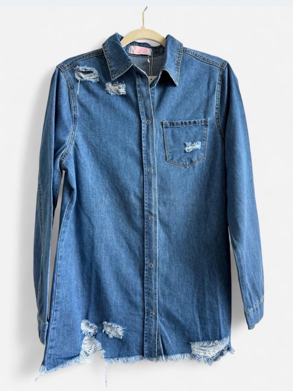 NWT C+D+M Women’s Denim LS Distressed Snap Shirt Shacket Thrashed Streetwear M